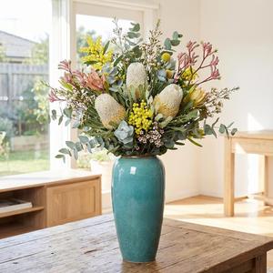 แจกันเซรามิกสีเขียวอมฟ้าสุดหรู พร้อมผิวเคลือบเงา รูปทรงสูงสง่างาม เหมาะสำหรับจัดดอกไม้และตกแต่งบ้านสไตล์โมเดิร์น - Product Image 2