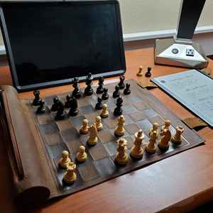 ชุดหมากรุกพกพาแบบตัดด้วยเลเซอร์จากไม้ ชุด DIY แบบแพ็คแบนสำหรับเดินทาง เกมกระดานมินิมอล ชุดหมากรุกไม้สามมิติสำหรับผู้ใหญ่และเด็ก ของขวัญ - Product Image 6