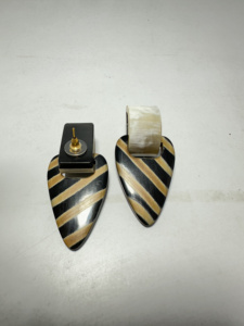 Boucles d'oreilles en corne naturelle pour femmes, bijoux sculptés en œil de buffle, taille personnalisée, agate d'Inde - Product Image 4