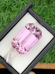 Piedra suelta de kunzita rosa natural, corte de precisión, alto brillo, para la fabricación de joyas, anillos, colgantes y sanación. - Product Image 2