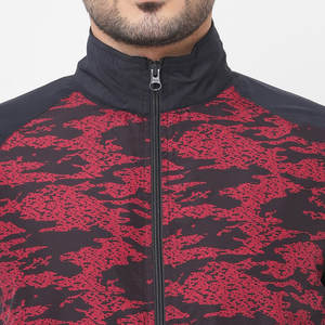 Conjunto Deportivo con Capucha, Estampado y Lavado Ácido, Transpirable, para Hombre, Diseño Simple para Uso en Interiores y Exteriores, Ropa Casual Urbana - Product Image 3