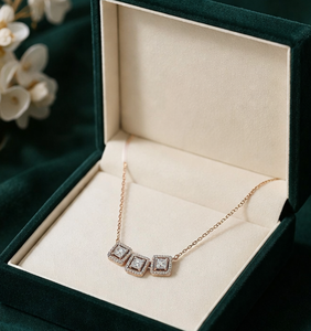 Collier pendentif trèfle triple halo en or rose 14 carats de luxe avec diamants, bijoux raffinés pour femme, cadeau floral d'anniversaire, trio - Product Image 2