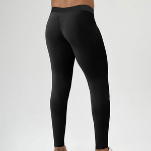 Legging de yoga noir uni pour homme, respirant, doux au toucher, confortable, durable, coupe ajustée, coutures résistantes, collant. - Product Image 6