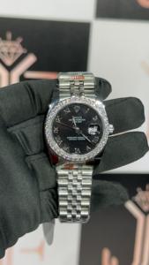 Montre-bracelet à quartz de luxe pour homme en acier inoxydable avec boîtier en alliage, cadran à chiffres romains, verre serti de diamants, 41 mm, étanche - Product Image 2