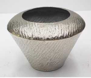Moderno Florero de Metal Plateado Texturizado, Centro de Mesa de Metal Martillado de Lujo, Macetero Decorativo de Boca Ancha para Decoración de Mesa en Hoteles y Hogares - Product Image 1