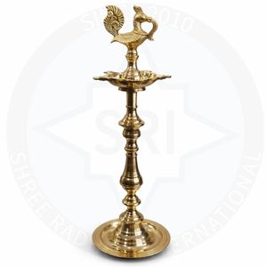 SHREE RADHEY Lámpara de aceite geométrica tradicional de latón antiguo internacional Kuthu Vilakku con remate de pavo real, hecha a mano, de varias piezas - Product Image 3