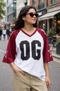 Camiseta de Algodón Transpirable para Mujer, Color Granate y Blanco, Manga Raglán, Cuello en V, Estampado con Transferencia Térmica, Talla Grande - Product Image 6