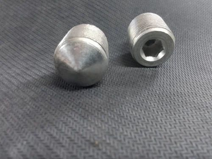 Capsules à vis en tôle d'aluminium, composant de fermeture fileté durable pour bouteilles, bocaux et contenants, solution d'étanchéité fiable - Product Image 1