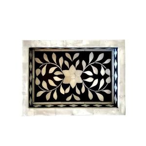 Mini bandeja India de la mejor calidad para servir, incrustaciones de hueso de camello de nuevo diseño en madera, bandeja decorativa de tendencia de Metal con base en Singapur - Product Image 4