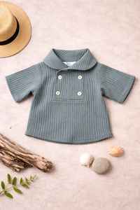 Ensemble chemise et short en coton et lin pour garçons |   Tenue d'été respirante pour enfants, verte et blanche avec poche, fabriquée en Inde - Product Image 3