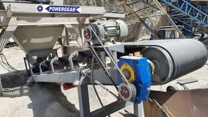 SMSR H 20:1 Taper Grip Gearbox For Belt Conveyor System with Backstop Clutch - Product Image 3