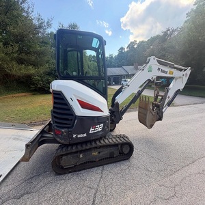 Miniexcavadora Bobcat E32 en venta con 24.8 HP de potencia, gran fuerza de excavación y rendimiento versátil para contratistas. - Product Image 6