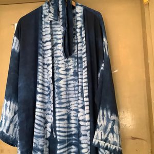 Kimono Balinais Noir Sexy de Haute Qualité, Poncho Couvrant, Broderie Vibrante Ornée de Dentelle, Soutien-Gorge Bandeau Inclus, Coupe Haute Unie - Product Image 3