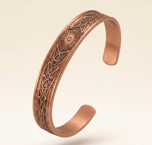 Brazalete de Cobre Puro con Patrón de Rayos de Sol en Relieve, Joyería Metálica de Moda, Diseño Exquisito - Product Image 1