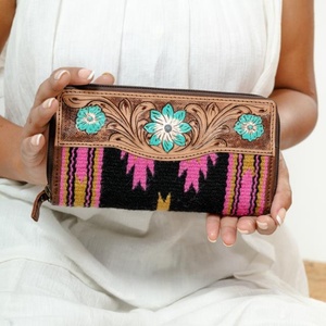 Cartera Multiusos de Cuero Acolchado Azteca para Mujer, Cartera de Mano Multicolor de Cuero Occidental, Novedad - Product Image 2