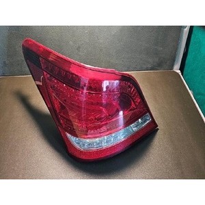 Feu arrière gauche d'occasion Equus 924013N000 - Product Image 1