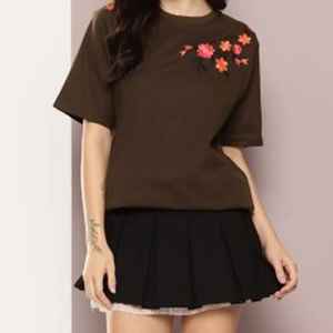 Nueva Camiseta de Moda para Mujer, Manga Larga, Cuello Redondo, 100% Algodón, Color Sólido, Venta al por Mayor, Calidad Premium, Mejor Precio, Bordada - Product Image 2