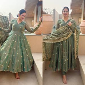 Ensemble ANARKALI avec pantalon et dupatta, broderie lourde en sequins de 5 mm, style Fandy, tenue traditionnelle indienne, pour soirée, vintage - Product Image 6