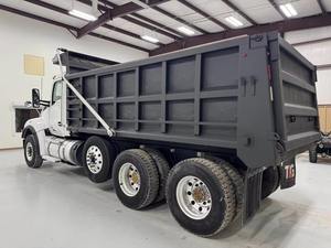 Camión Tractor Azul 6x4 Diésel, Cabeza Tractora, Vehículo Pesado para Transporte Comercial y Logística - Product Image 4