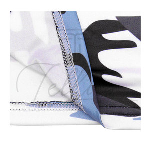 Chemises de compression unisexes respirantes de haute qualité, couleur personnalisée, légères, en Spandex/Nylon - Product Image 3