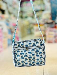 Quilted Floral Cotton Crossbody Bag Quilted Shoulder Purse Zipper Crossbody <b>Handbag</b> for Travel Daily Use - Product Image 1