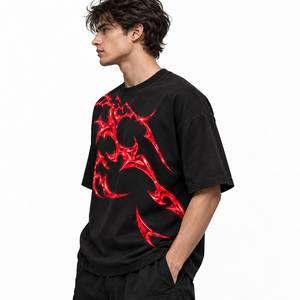 Camiseta Negra Extra Grande para Hombre, Manga Corta, Cuello Redondo, Estilo Urbano, con Estampado Tribal Rojo - Product Image 4