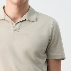 Polo décontracté pour homme, col rabattu, couleur unie, design élégant, service OEM, prêt pour le bureau, collection 2026, prix abordable - Product Image 4