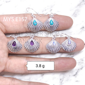 Boucles d'oreilles fines en argent sterling 925 avec cabochon en turquoise naturelle MYS-E157, fabrication sur mesure OEM ODM, marque privée, bijoux indiens pour femmes - Product Image 1