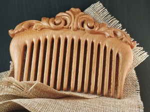 Peine de Madera Maciza Tallado a Mano con Forma Personalizada, Pulido y Duradero, Estilo Náutico, para Mujer, Novia, Dama de Honor, Regalo, Recuerdo - Product Image 5