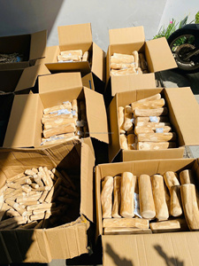 Juguete Masticable para Perros de Madera de Café Natural, Duradero, Ecológico y Seguro, Hecho a Mano por Expertos en Vietnam - Product Image 4