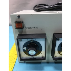Boîtier de contrôle de minuterie CLASSIC en fluorocarbone, 120 V CA - Équipements et pièces semi-conducteurs d'occasion fiables à l'échelle mondiale - Product Image 1