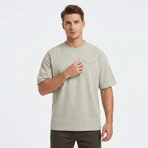 Camiseta de Manga Corta para Hombre, Talla Grande, Color Sólido, Logotipo de Alas en Relieve, Cuello Redondo Informal, Tejido de Algodón Transpirable, Top de Verano - Product Image 3