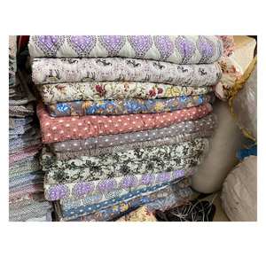 Couvre-lit et jeté de lit en coton écologique, fait main, réversible, motif géométrique Kantha Bohème Gudri Bengali, style vintage, vente en gros - Product Image 2