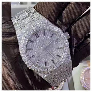 Montre de luxe pour homme Heritage Elite à mouvement quartz avec lunette sertie de diamants Moissanite, montre-bracelet analogique de style exécutif - Product Image 3