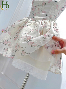 Robe Courte en Chiffon Tissé à Motifs Floraux avec Manches Bouffantes, Col Carré, Taille Haute, Coupe Évasée, Style Féminin Doux et Léger – Fabriquée au Vietnam - Product Image 6