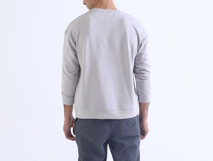 เสื้อสเวตเชิ้ตคอกลมโอเวอร์ไซส์ผู้ชายขายส่งแบบ OEM ผ้าฝ้าย 100% เสื้อครอปคอกลมแบบสวมหัว ไม่มีลาย หนานุ่ม สำหรับผู้ชาย - Product Image 3