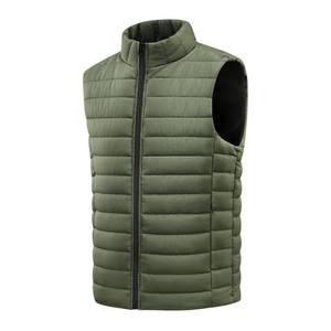 Gilet matelassé noir à capuche pour hommes, avec design patchwork, logo personnalisé, finition mate, fermeture éclair intégrale, pour marques américaines, faible MOQ, vente en gros - Product Image 4