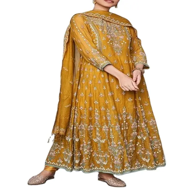 उच्च गुणवत्ता थोक महिलाओं स्वनिर्धारित भारतीय पाकिस्तानी तीन पीस सूट के साथ सिले कशीदाकारी पार्टी पहनने सूट