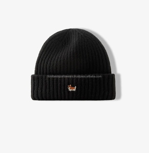 Bonnet unisexe en tricot côtelé jacquard avec broderie en strass, 100% polyester, couleur unie, décontracté, pour l'hiver, taille adulte 56-58 cm - Product Image 4