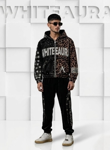 Sweat à capuche personnalisé de 450 GSM, poids lourd |   Streetwear |   Conception solide à structure divisée |   Polaire 100% polyester |   Écologique |   OEM - Product Image 6