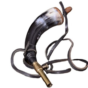 Correa de Cuero con Cuerno de Búfalo Pulido Hecho a Mano, Forma Natural Tallada, Imitación Antigua, Artículo de Colección - Product Image 4
