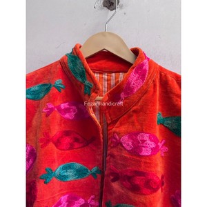 Chaqueta de terciopelo indio con bordado uzbeco Suzani y forro interior de algodón, abrigo para mujer para fiestas. - Product Image 5