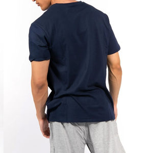Ensemble de survêtement streetwear personnalisé en coton pour homme, comprenant un short de jogging et un t-shirt, idéal pour le sport et la gym - Product Image 6