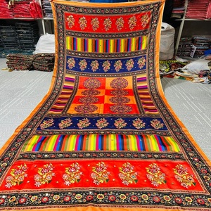 Chal de Pashmina LARGO DE Cachemira de invierno para mujer de calidad superior, vestidos de seda étnicos indios bordados con trajes multicolores - Product Image 2