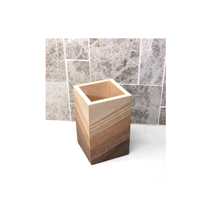 Support de stylo en bois naturel personnalisé en usine pour le bureau et la maison, qualité standard avec fournisseur en gros - Product Image 1