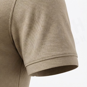 Vente en gros de polos pour hommes sur mesure avec logo imprimé, nouveau design, couleur unie, tissu tricoté, fabriqué au Pakistan - Product Image 6