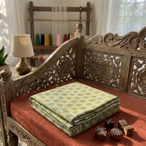 Tela de Algodón Verde Orgánica Tejida a Mano con Estampado de Bloques, Suave, Ligera y Transpirable, para Vestidos, Kurtis y Ropa Deportiva - Product Image 5