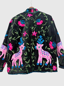 Veste en velours rose brodée à la main avec motif cerf, manches longues, col mandarin, grande taille, vêtements d'automne pour femmes - Product Image 4