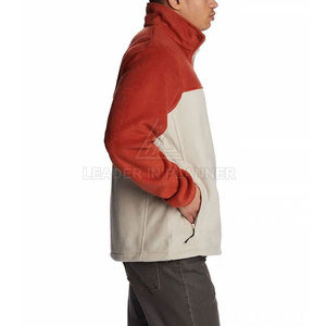 Veste d'hiver en polaire imperméable et respirante de qualité supérieure pour hommes, avec col montant et logo frontal, pour une utilisation en extérieur - Product Image 3