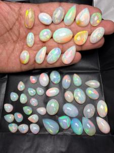 Opale d'Éthiopie naturelle blanche de qualité supérieure AAA+ 401,80 CT, 49 pièces, formes mélangées, cabochon, jeu de couleurs, pour la fabrication de bijoux/les collectionneurs Zehra - Product Image 4